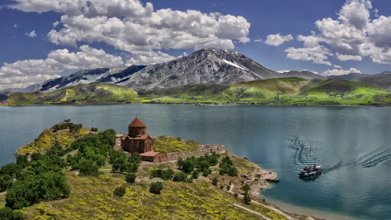 تور ریلی بلک فرایدی وان ترکیه