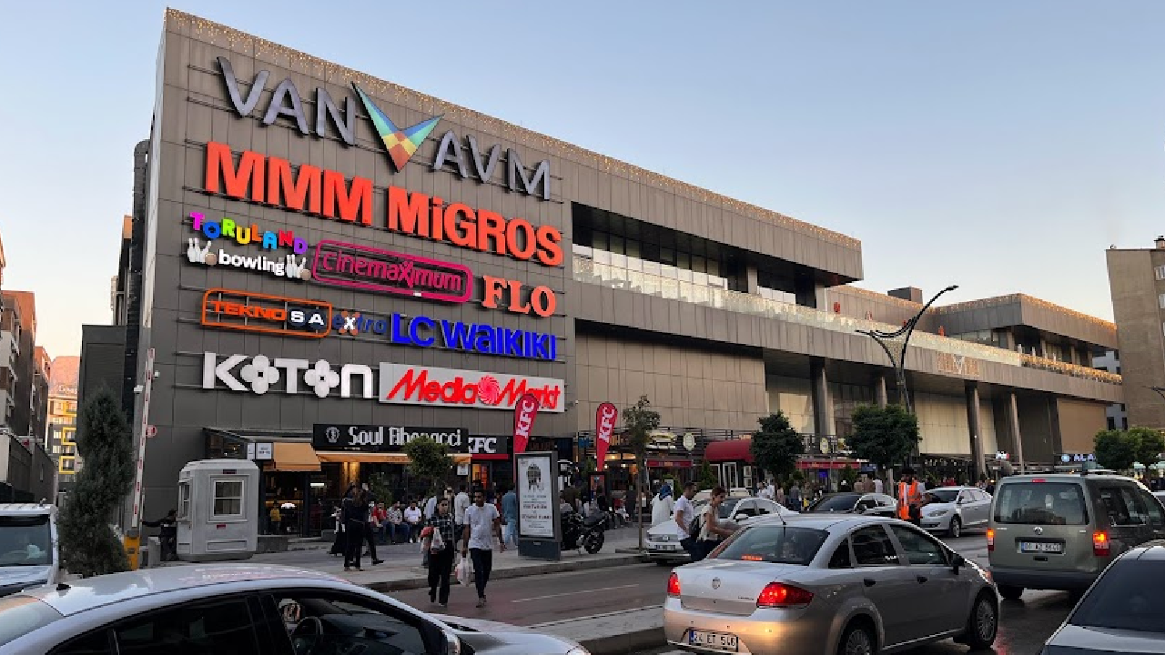 تور ریلی بلک فرایدی وان ترکیه