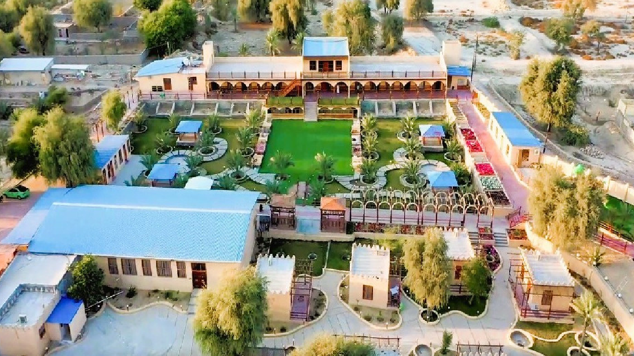 اقامتگاه بومگردی صفا آباد قشم