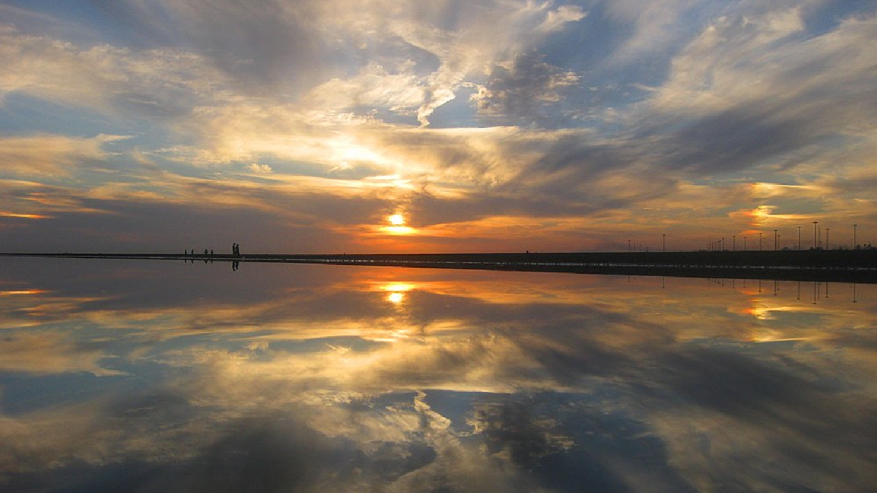 تور دو روزه جزیره لارک با غواصی اسکوبا و اقامت ساحلی | آخر هفته با دلفین‌ها