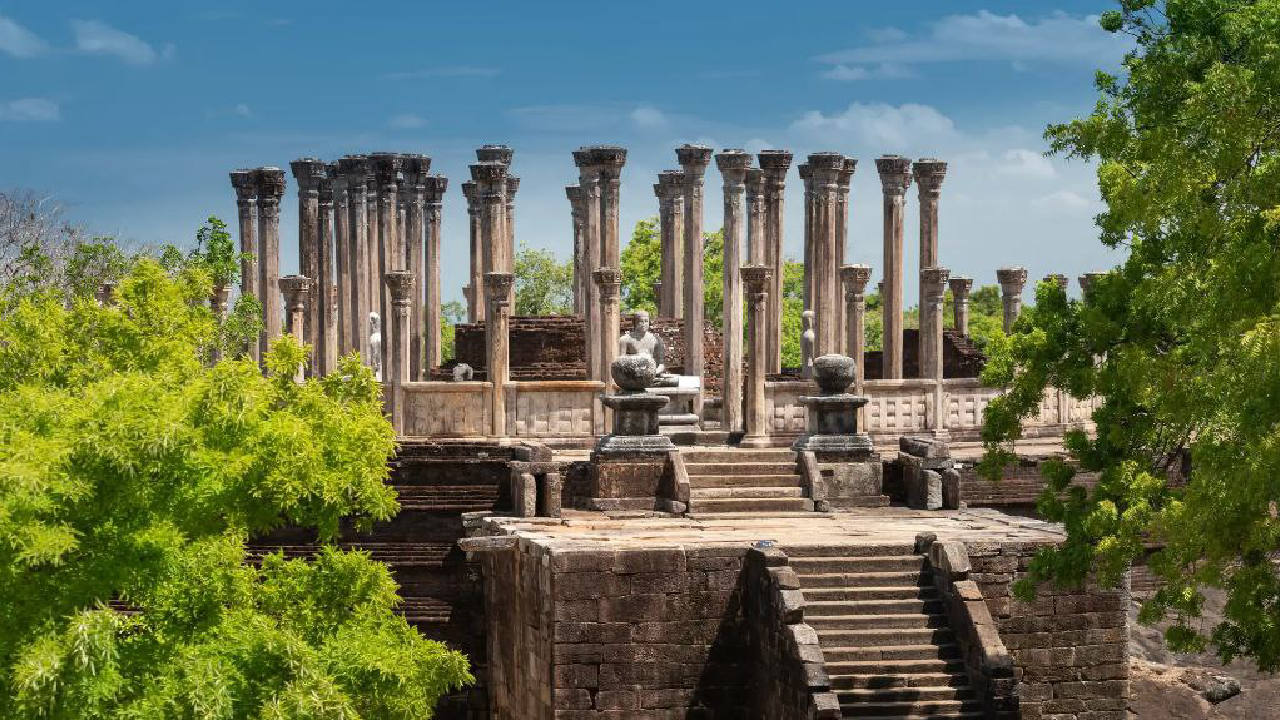 تور سریلانکا (کلمبو، دامبولا، کندی و بنتوتا)