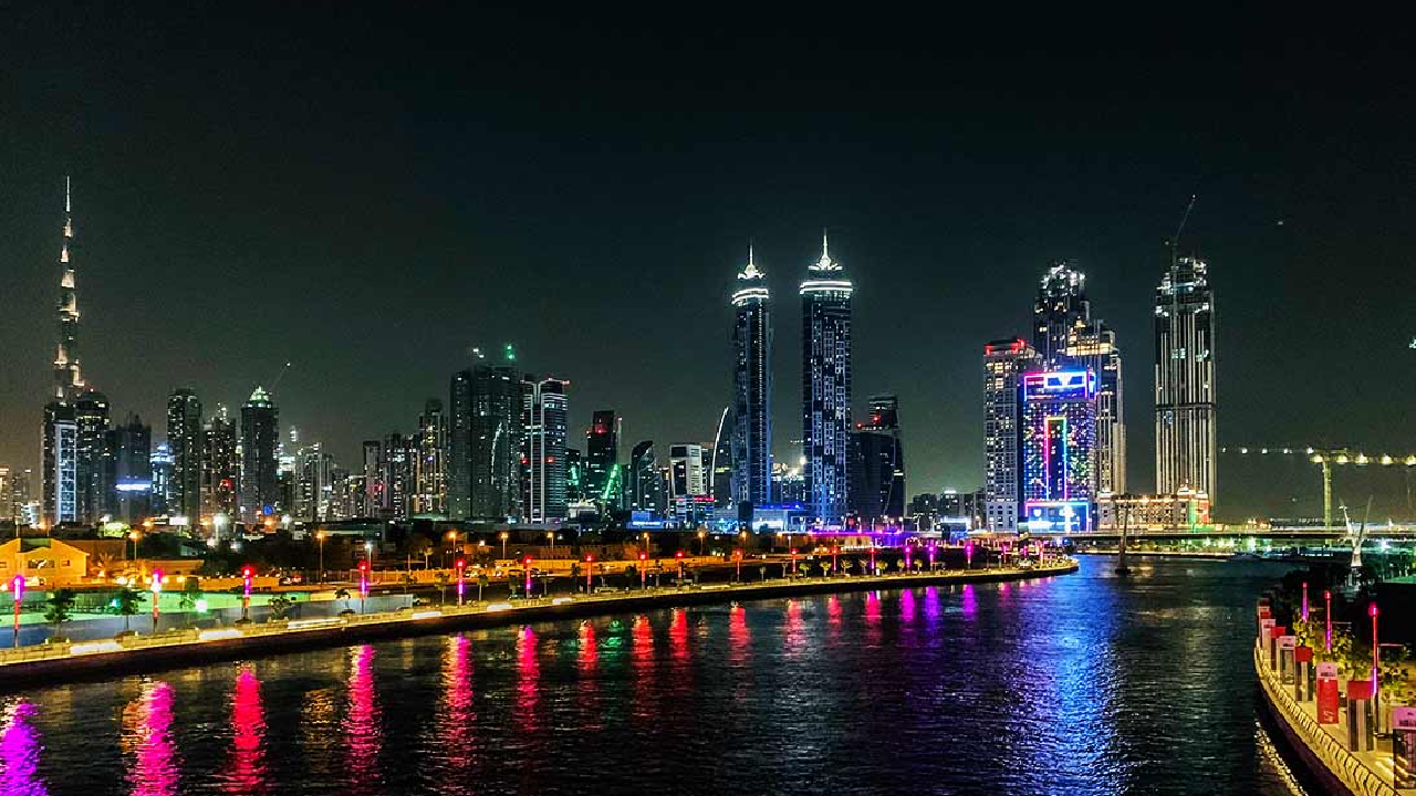 تور گروهی دبی – ویژه سال نو میلادی ۱۳ دی‌ ماه ۱۴۰۴