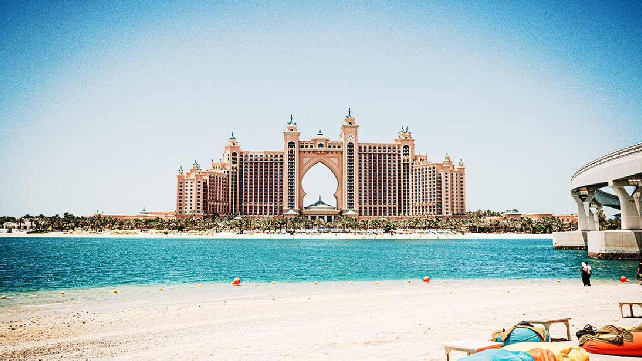 تور گروهی دبی – ویژه سال نو میلادی ۱۳ دی‌ ماه ۱۴۰۴